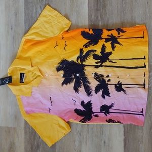 NWT Original Use Tropical Print Button Down Shirt 100% Rayon Size S